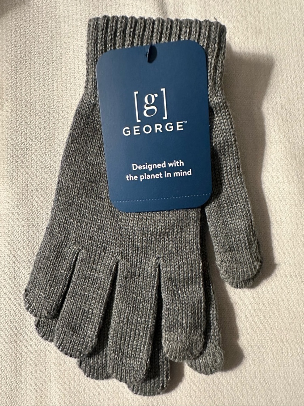 Thin gloves for chilly weather - one size fits most!